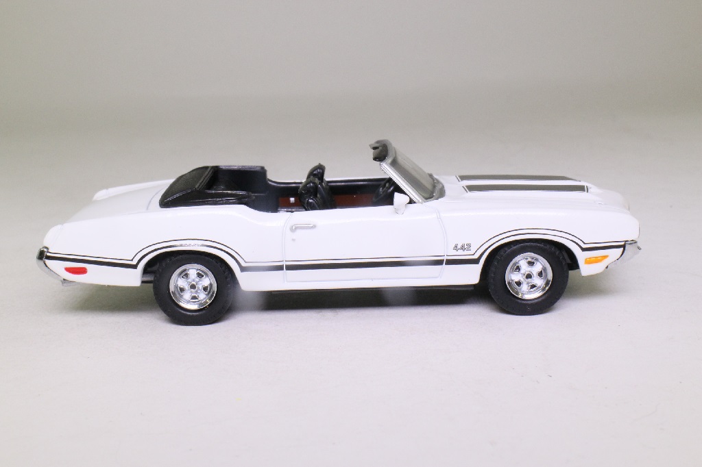 Matchbox Collectibles YMC11; 1970 Oldsmobile 442 Convertible; White